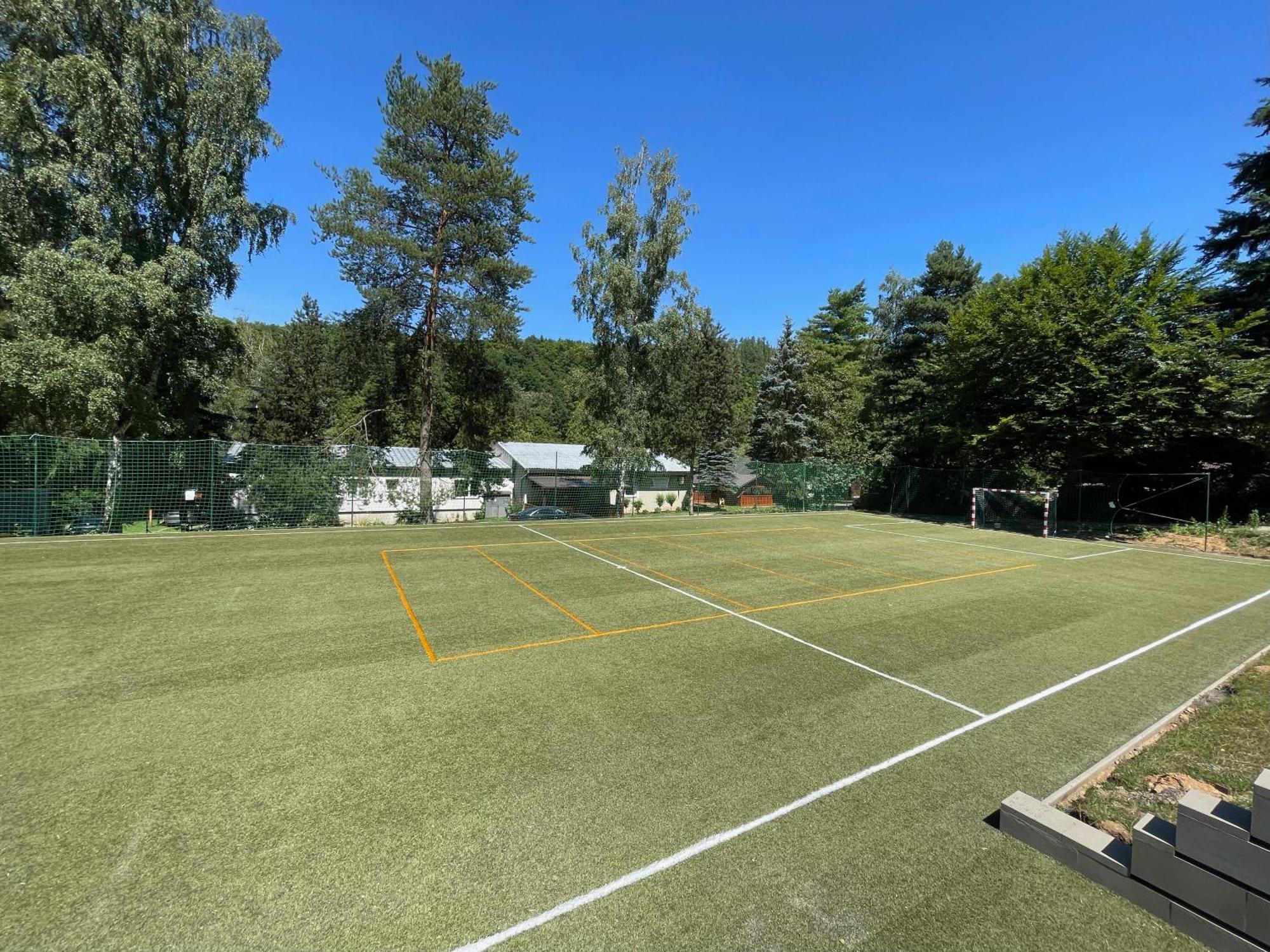 Sport Resort Nenudimse Сазава Екстер'єр фото